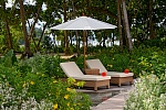 Бассейн отеля CONSTANCE EPHELIA RESORT MAHE 5*