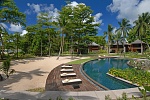Бассейн отеля CONSTANCE EPHELIA RESORT MAHE 5*
